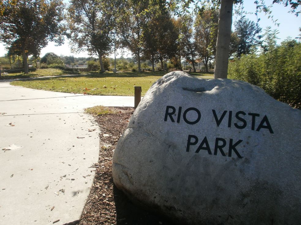 Image of Rio Vista Park Rock-Sign